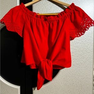 Iris red top size Medium